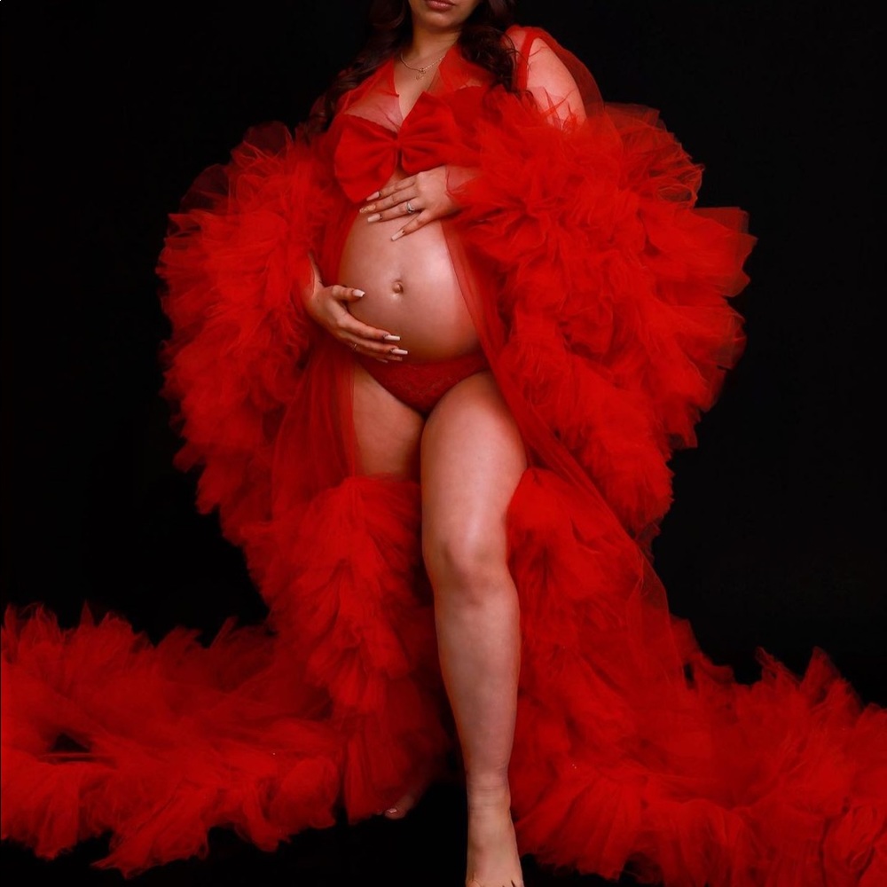 Maternity Burlesque Tulle Robe